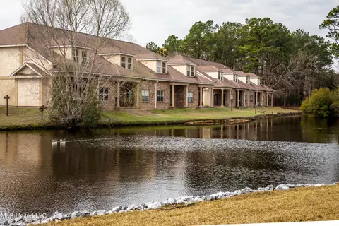 311 Capri Pl #311-314, Ocean Springs, MS 39564