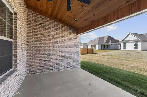 Exterior - 807 Trawler Cir, Brandon, MS 39047 photo 7 of 10