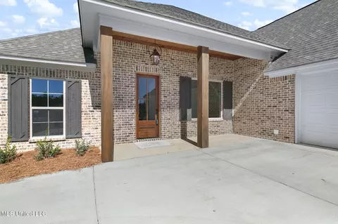 Exterior - 807 Trawler Cir, Brandon, MS 39047 photo 4 of 10