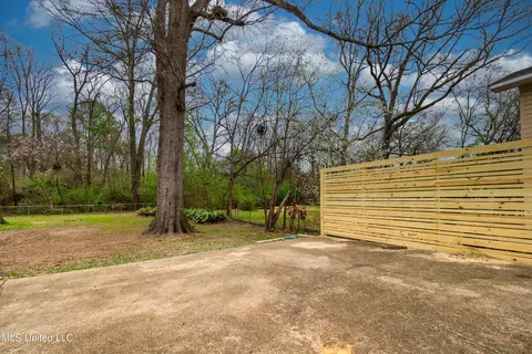 Exterior - 4348 Childress Dr, Jackson, MS 39206 photo 3 of 3