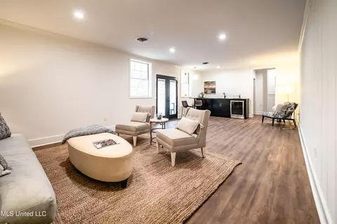 Living - 4348 Childress Dr, Jackson, MS 39206 photo 4 of 6