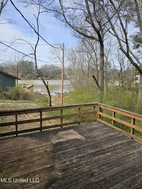 View/Area - 7922 Crescent Cir, Olive Branch, MS 38654 photo 1 of 1