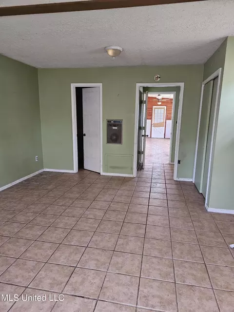 Other - 7922 Crescent Cir, Olive Branch, MS 38654 photo 3 of 12