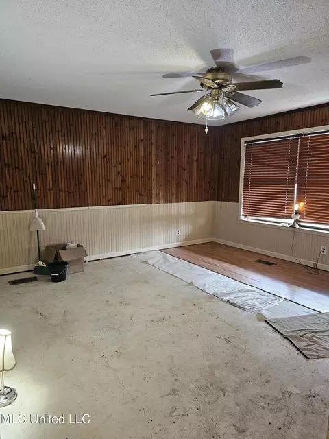 Other - 7922 Crescent Cir, Olive Branch, MS 38654 photo 7 of 12