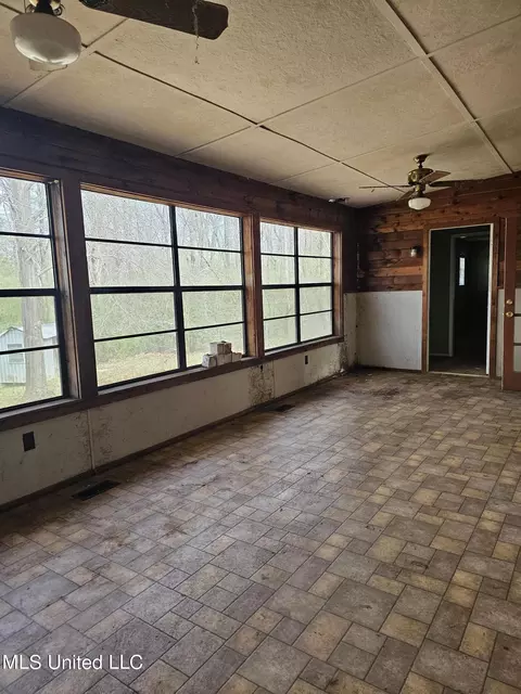 Other - 7922 Crescent Cir, Olive Branch, MS 38654 photo 2 of 12