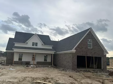 5813 Nina Dr, Horn Lake, MS 38637