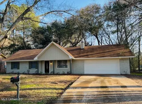 4957 Cottonwood Ln, Jackson, MS 39212