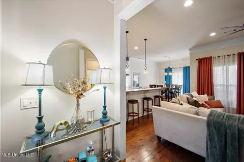 Living - 145 Falls Xing, Madison, MS 39110 photo 1 of 5