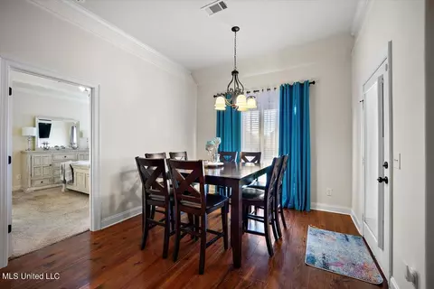 Dining - 145 Falls Xing, Madison, MS 39110 photo 1 of 1