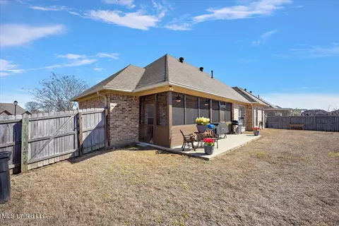 Exterior - 145 Falls Xing, Madison, MS 39110 photo 3 of 4