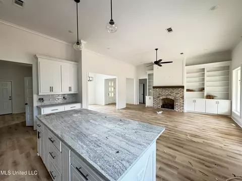 Kitchen - 161 Cornerstone Dr, Brandon, MS 39042 photo 3 of 3