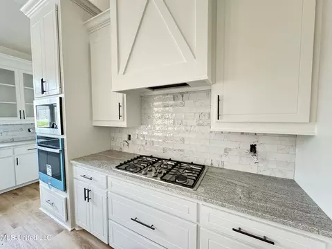 Kitchen - 161 Cornerstone Dr, Brandon, MS 39042 photo 1 of 3