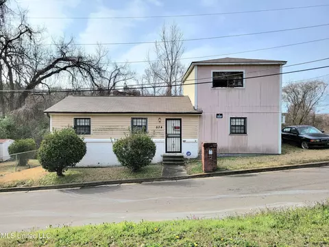 534 Hugo St, Vicksburg, MS 39183