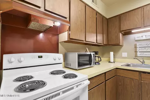 5155 Wayneland Dr #I3, Jackson, MS 39211 photo 15