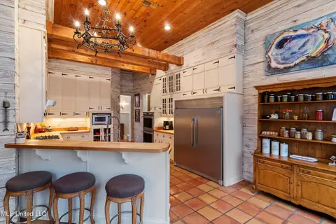 Kitchen - 2404 Highway 301, Hernando, MS 38632 photo 1 of 6