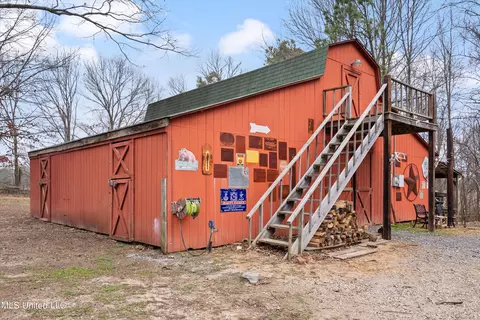 Exterior - 2404 Highway 301, Hernando, MS 38632 photo 13 of 16