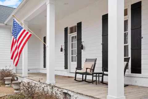 Exterior - 2404 Highway 301, Hernando, MS 38632 photo 5 of 16