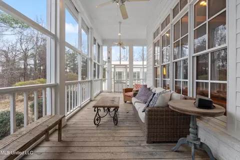 Exterior - 2404 Highway 301, Hernando, MS 38632 photo 8 of 16