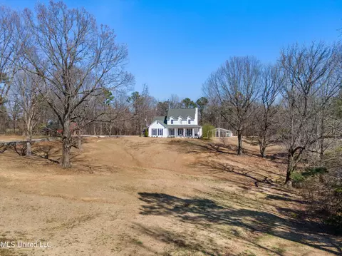 View/Area - 2404 Highway 301, Hernando, MS 38632 photo 1 of 7