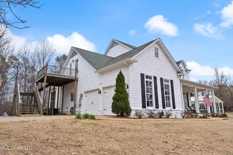 Exterior - 2404 Highway 301, Hernando, MS 38632 photo 3 of 16
