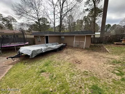 Exterior - 103 Firecrest Dr, Brandon, MS 39042 photo 6 of 7
