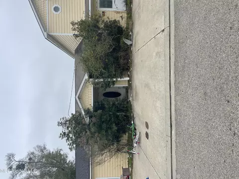 6 Grand Lido, Gulfport, MS 39507