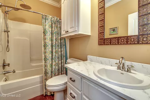 Bath - 210 Crescent H Dr, Terry, MS 39170 photo 3 of 5
