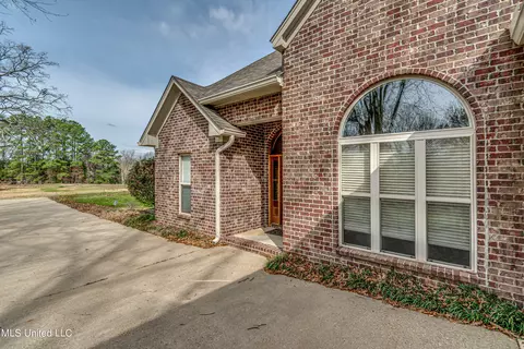 Exterior - 210 Crescent H Dr, Terry, MS 39170 photo 7 of 15