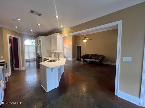 Kitchen - 210 Crescent H Dr, Terry, MS 39170 photo 8 of 9