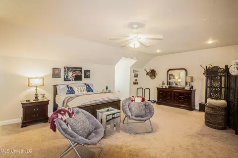 Bedroom - 111 Oak View Dr, Terry, MS 39170 photo 6 of 8