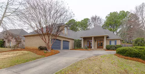 1631 Baywood Dr, Madison, MS 39110