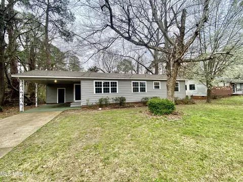 1611 Maria Dr, Jackson, MS 39204 photo 1