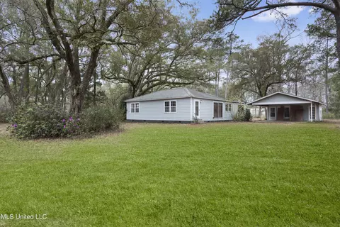 10117 Johns Bayou Rd, Vancleave, MS 39565