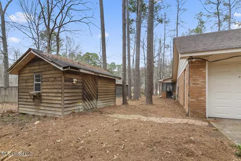 Exterior - 124 Redbud Trl, Brandon, MS 39047 photo 3 of 4