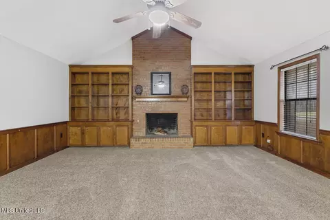 Living - 124 Redbud Trl, Brandon, MS 39047 photo 2 of 2