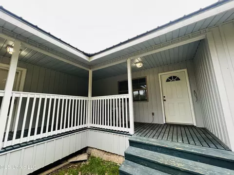 Exterior - 116 Gus Phillips Rd, Mendenhall, MS 39114 photo 5 of 6