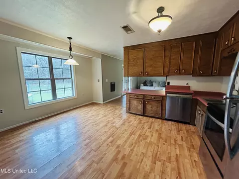 Kitchen - 116 Gus Phillips Rd, Mendenhall, MS 39114 photo 2 of 2