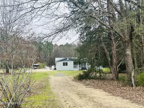 Exterior - 116 Gus Phillips Rd, Mendenhall, MS 39114 photo 4 of 6