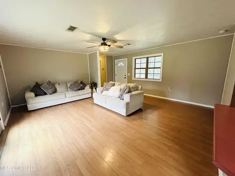 Bedroom - 116 Gus Phillips Rd, Mendenhall, MS 39114 photo 1 of 2