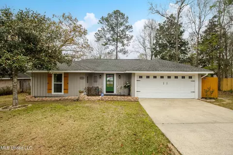8723 Manini Way, Diamondhead, MS 39525