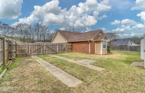 Exterior - 426 Hemlock Dr, Flowood, MS 39232 photo 12 of 12