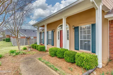 Exterior - 426 Hemlock Dr, Flowood, MS 39232 photo 5 of 12