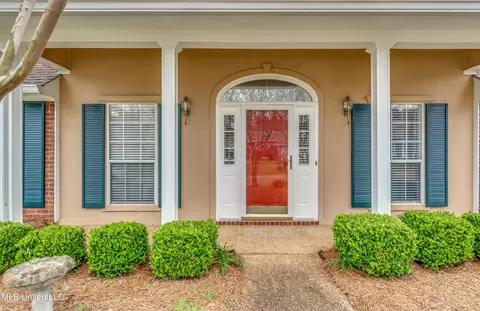 Exterior - 426 Hemlock Dr, Flowood, MS 39232 photo 4 of 12