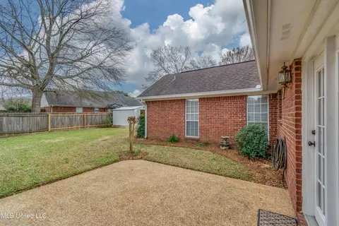 Exterior - 426 Hemlock Dr, Flowood, MS 39232 photo 7 of 12