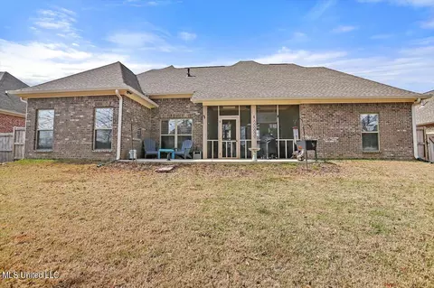 Exterior - 739 Glenwild Dr, Canton, MS 39046 photo 7 of 10