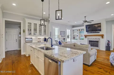 Kitchen - 739 Glenwild Dr, Canton, MS 39046 photo 2 of 4