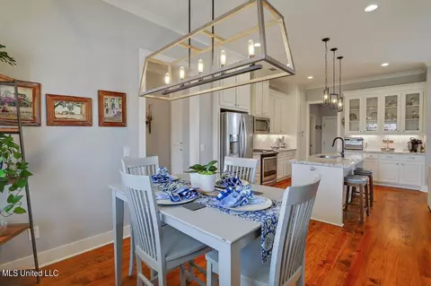 Dining - 739 Glenwild Dr, Canton, MS 39046 photo 2 of 2