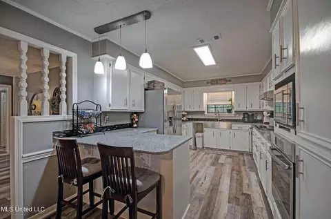 Kitchen - 258 Walker Cir, Florence, MS 39073 photo 1 of 5