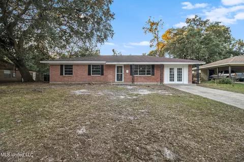 1008 Augustine Dr, Gulfport, MS 39507