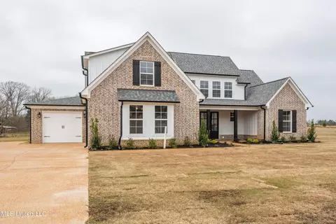 1453 Ashtons Ln, Hernando, MS 38632